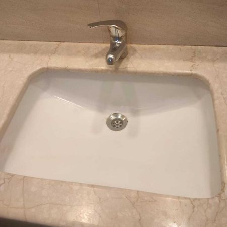 Spot On Sri Krish Hotel Vellore Luaran gambar