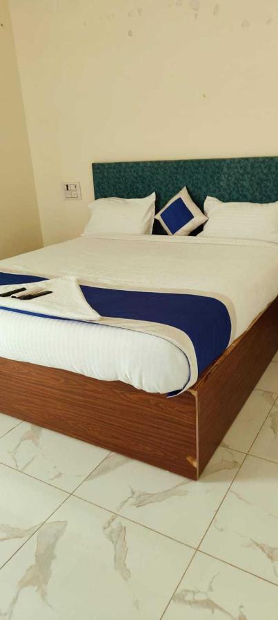 Spot On Sri Krish Hotel Vellore Luaran gambar